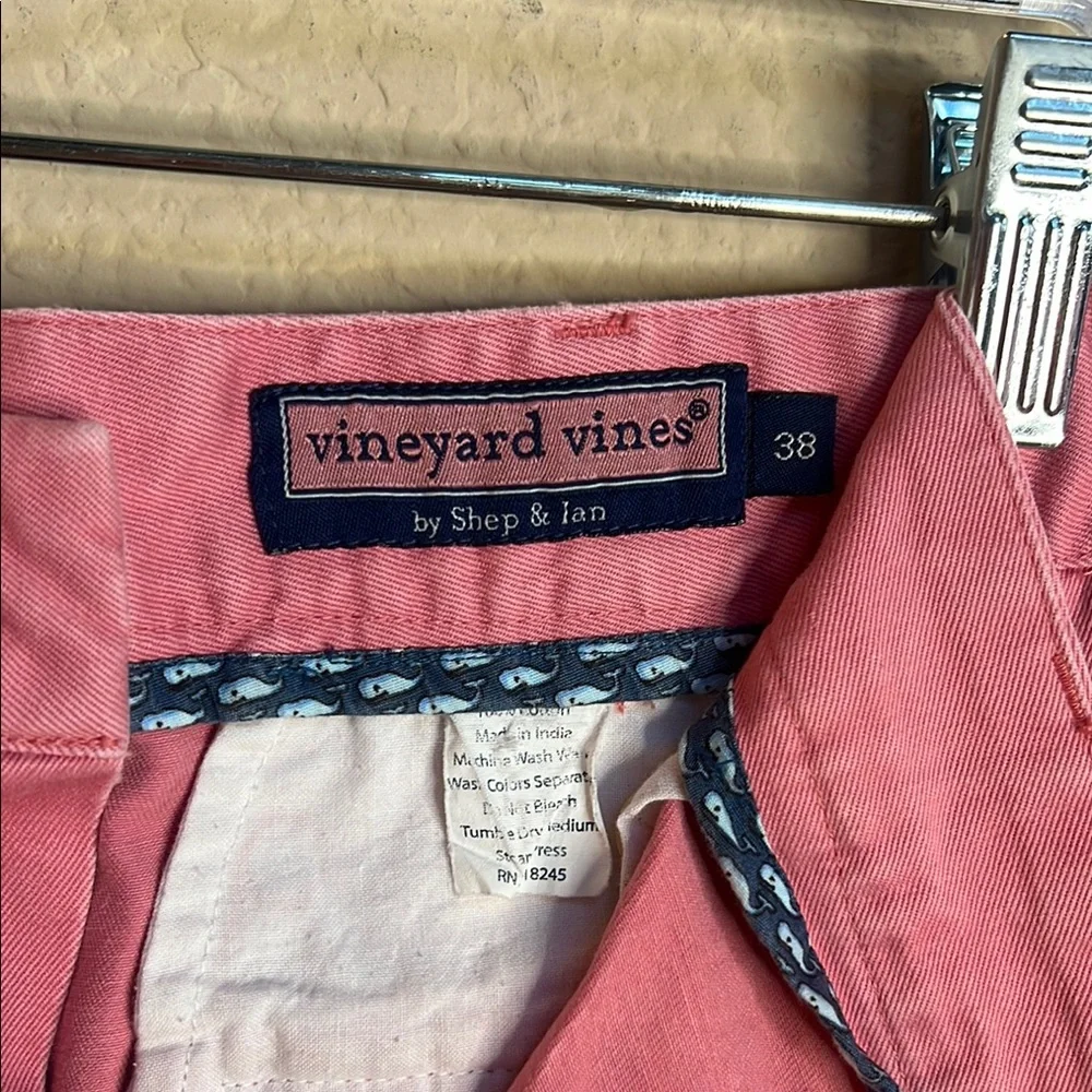 Vineyard Vines Sz‎ 38 Pink Flat Front Shorts